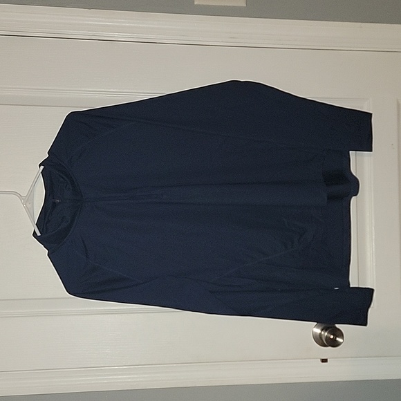 Nike Dri-Fir Women's XL Long Sleeve Shirt New w/out Tags! - Picture 1 of 4